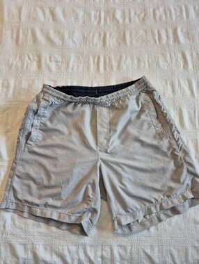 Birddogs men's Large Book athletic shorts 1 fabric flaw 1 small mark on left GUC